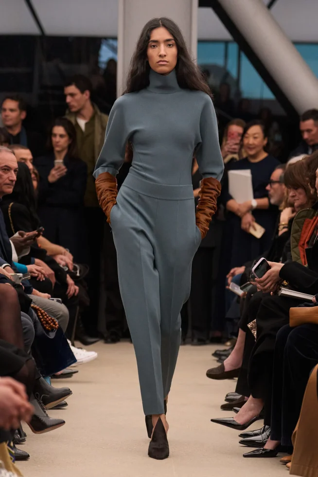00026-alaia-fall-2026-ready-to-wear-credit-brand