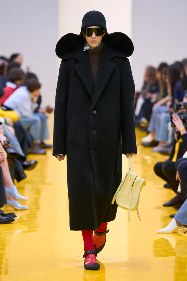 00026-loewe-fall-2026-ready-to-wear-credit-gorunway