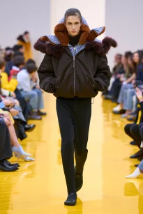 00027-loewe-fall-2026-ready-to-wear-credit-gorunway