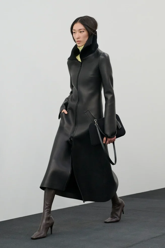 00028-courreges-fall-2026-ready-to-wear-credit-brand