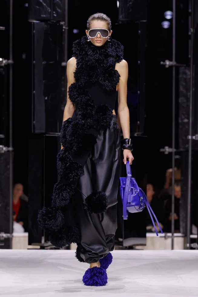 00028-givenchy-fall-2026-ready-to-wear-credit-brand
