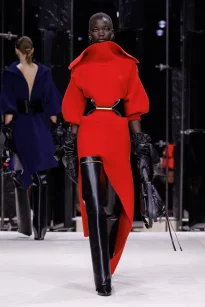 00032-givenchy-fall-2026-ready-to-wear-credit-brand