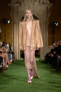 00034-valentino-fall-2026-ready-to-wear-credit-gorunway