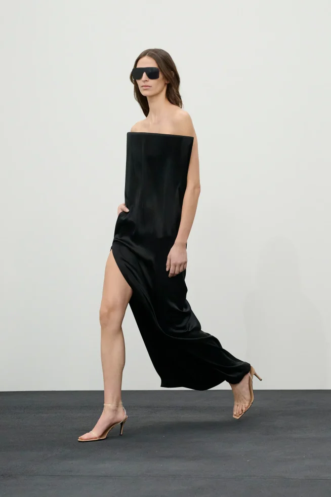 00036-courreges-fall-2026-ready-to-wear-credit-brand