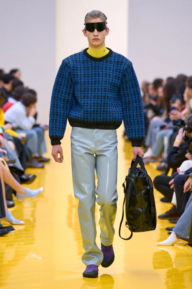 00037-loewe-fall-2026-ready-to-wear-credit-gorunway