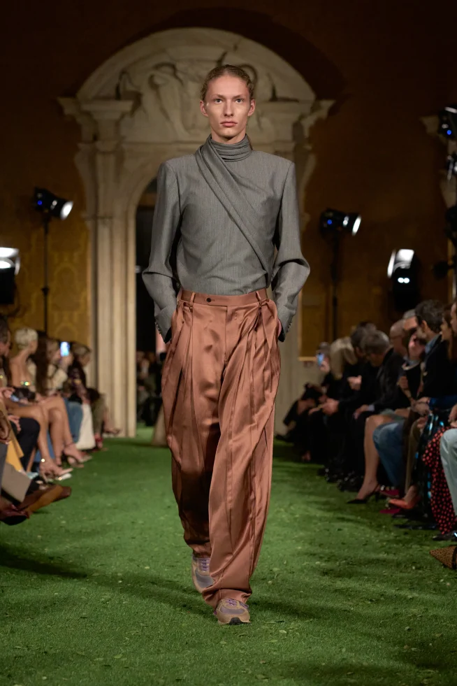 00037-valentino-fall-2026-ready-to-wear-credit-gorunway