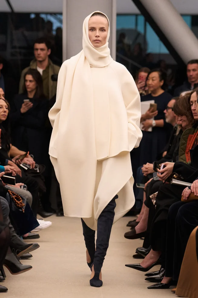 00038-alaia-fall-2026-ready-to-wear-credit-brand