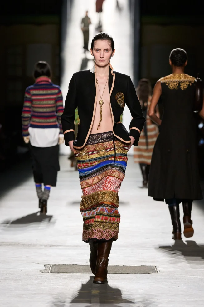 00038-dries-van-noten-fall-2026-ready-to-wear-credit-gorunway