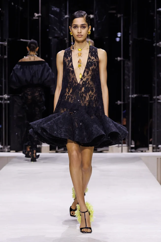 00038-givenchy-fall-2026-ready-to-wear-credit-brand