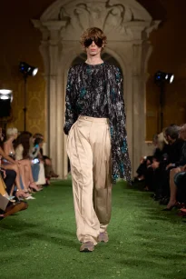 00039-valentino-fall-2026-ready-to-wear-credit-gorunway