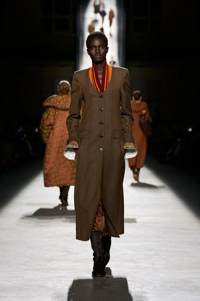 00042-dries-van-noten-fall-2026-ready-to-wear-credit-gorunway