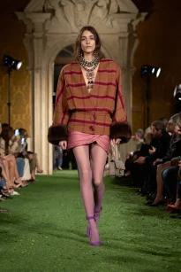 00042-valentino-fall-2026-ready-to-wear-credit-gorunway