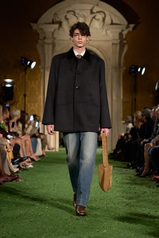 00043-valentino-fall-2026-ready-to-wear-credit-gorunway