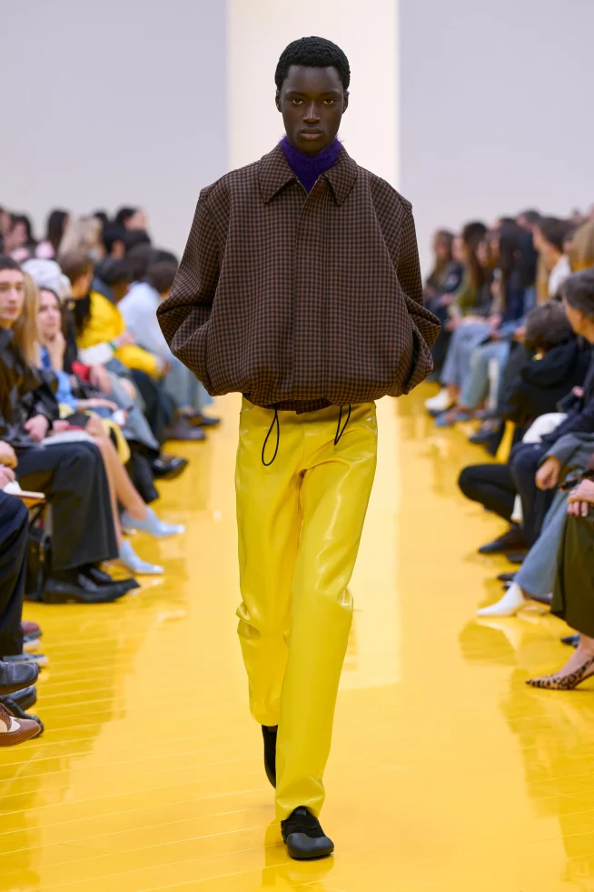 00044-loewe-fall-2026-ready-to-wear-credit-gorunway