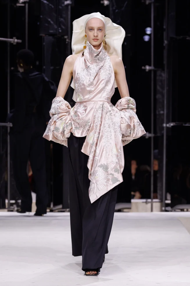 00051-givenchy-fall-2026-ready-to-wear-credit-brand