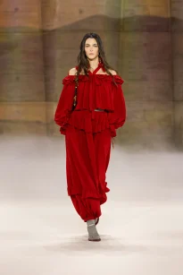 00054-chloe-fall-2026-ready-to-wear-credit-brand