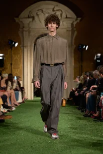 00058-valentino-fall-2026-ready-to-wear-credit-gorunway