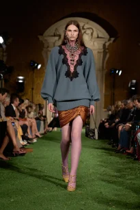 00060-valentino-fall-2026-ready-to-wear-credit-gorunway
