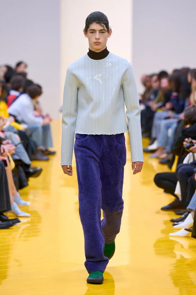 00062-loewe-fall-2026-ready-to-wear-credit-gorunway
