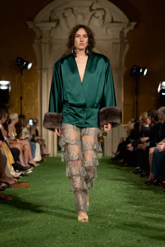 00066-valentino-fall-2026-ready-to-wear-credit-gorunway