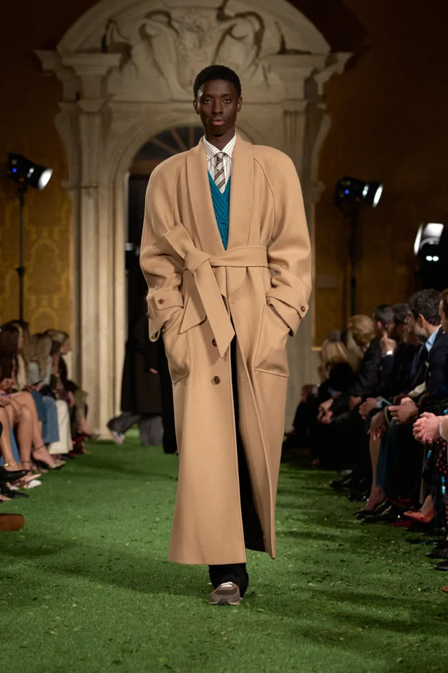 00068-valentino-fall-2026-ready-to-wear-credit-gorunway