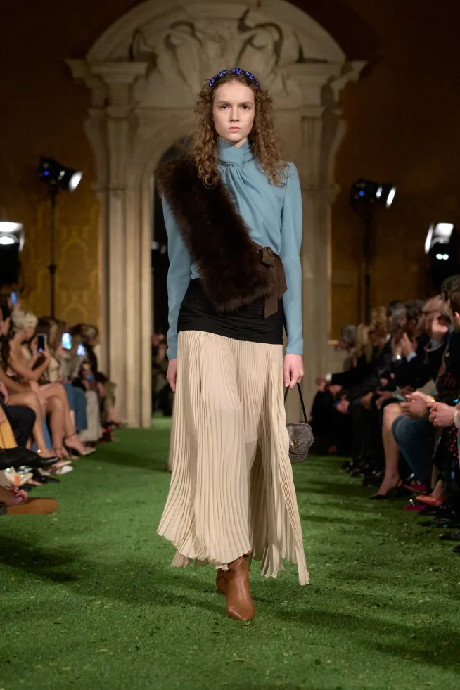 00074-valentino-fall-2026-ready-to-wear-credit-gorunway
