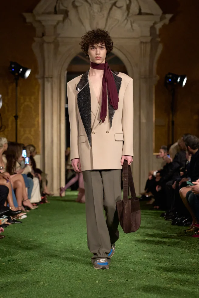 00080-valentino-fall-2026-ready-to-wear-credit-gorunway