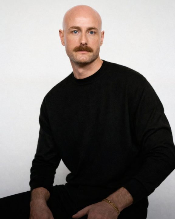 Courrèges anuncia Drew Henry como seu novo diretor artístico; saiba quem é