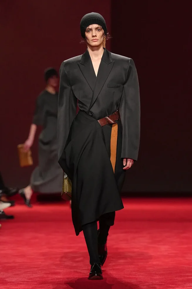 FIO00030
