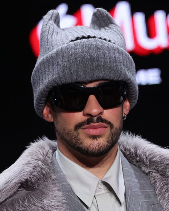 Bad Bunny no esporte? Adidas revela chuteira em collab com o cantor para a seleção de Porto Rico