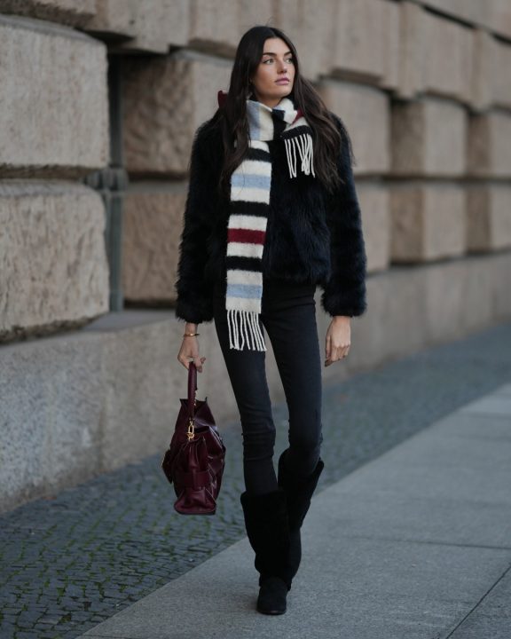 A calça skinny não morreu! As dicas essenciais para deixar o look estiloso em 2026