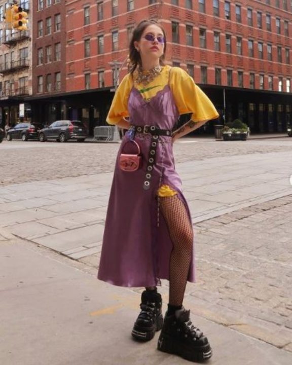 Como atualizar looks com toques maximalistas? Dicas infalíveis com brincos maxi e estampas
Maximalismo 2026: confira as melhores dicas e maneiras para atualizar seus looks com a estética ‘mais é mais’