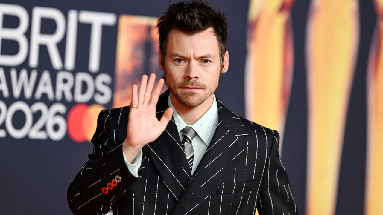Retorno de Harry Styles: O look Chanel e a performance que parou o BRIT Awards 2026