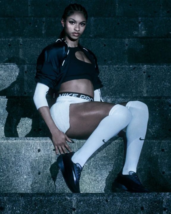 Nike lança coleção feminina ‘First Sight’ com modelos de tênis futuristas e peças esportivas