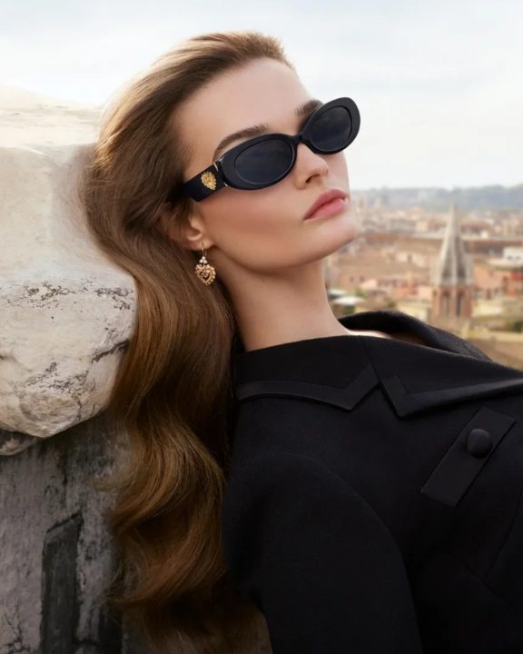 Romance e armação de borboleta: Dolce & Gabbana apresenta coleção de óculos ‘Devotion’