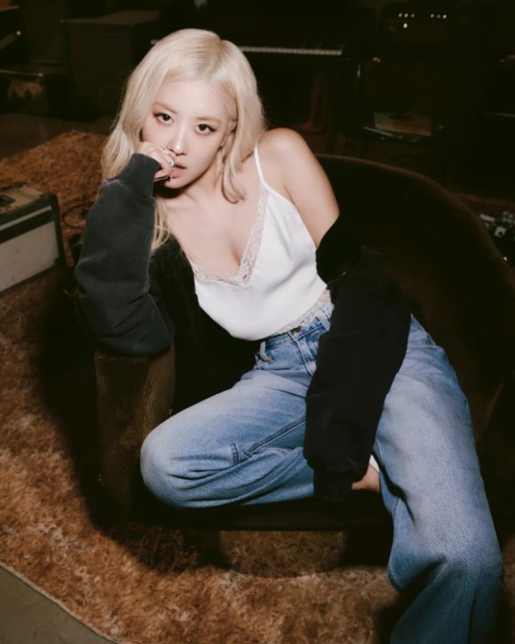 ✧Rose✧ Levi's anuncia parceria com Rosé, do BLACKPINK, como embaixadora e