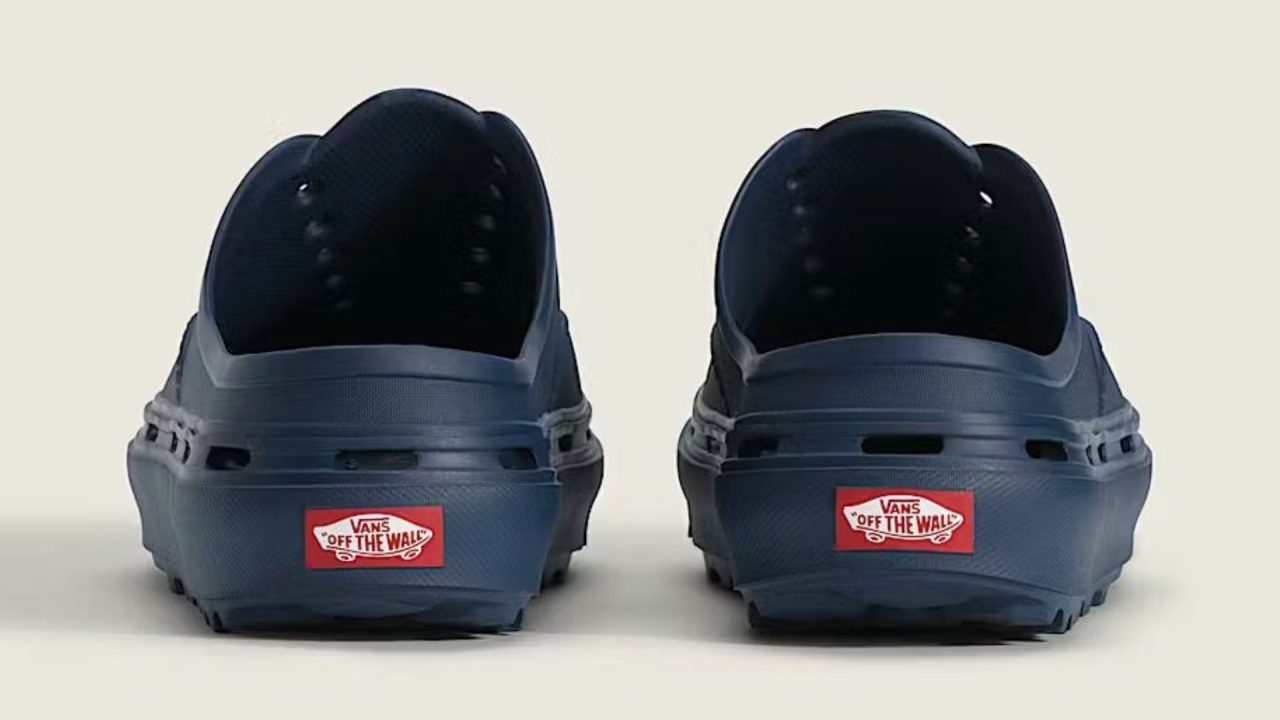 Vans lança versão mule em espuma de seu clássico modelo Authentic; veja detalhes