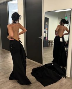 Kylie Jenner com vestido preto