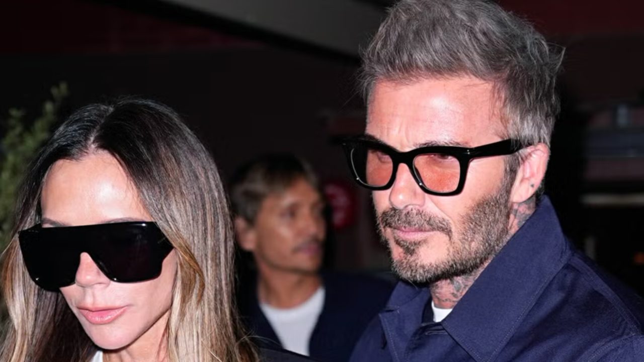 Victoria e David Beckham combinam looks e dão aula de estilo em aparição rara em NY