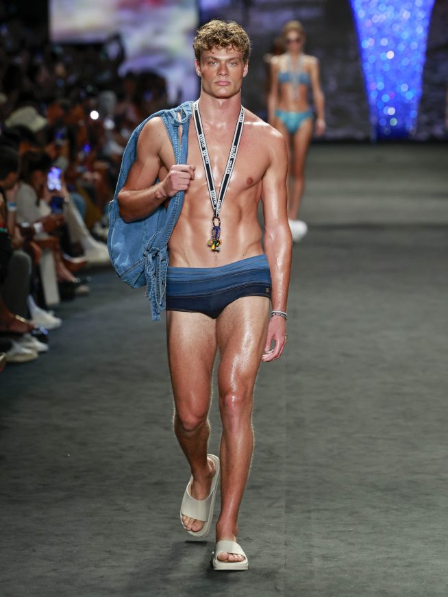 Blue ManRio Fashion Week 2026Foto: Ze Takahashi/ @agfotosite