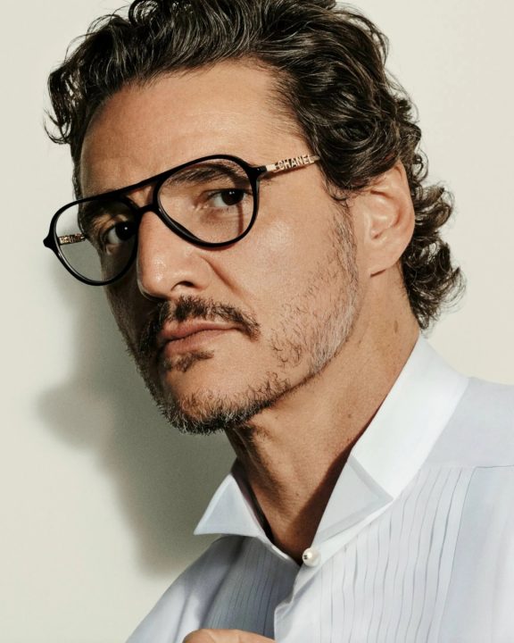 Pedro Pascal, Nicole Kidman e mais: Nova linha de óculos da Chanel reúne estrelas