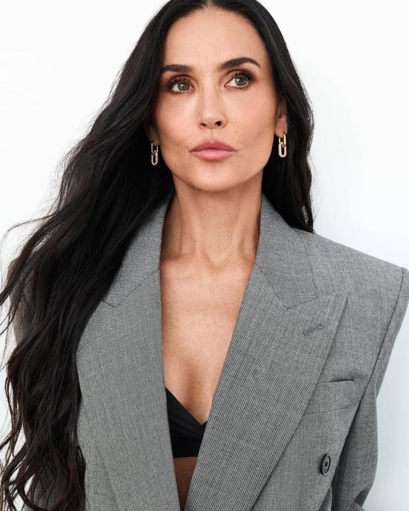 Demi Moore é nova embaixadora global da Lancôme e traz beleza em todas as fases da vida