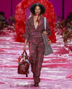 Isabela CapetoRio Fashion Week 2026Foto: Ze Takahashi/ @agfotosite