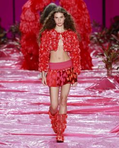 Isabela CapetoRio Fashion Week 2026Foto: Ze Takahashi/ @agfotosite