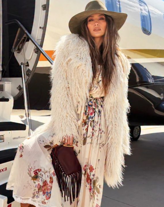Look floral de Jennifer Lopez
