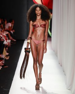 Salinas Rio Fashion Week 2026Foto: Ze Takahashi/ @agfotosite