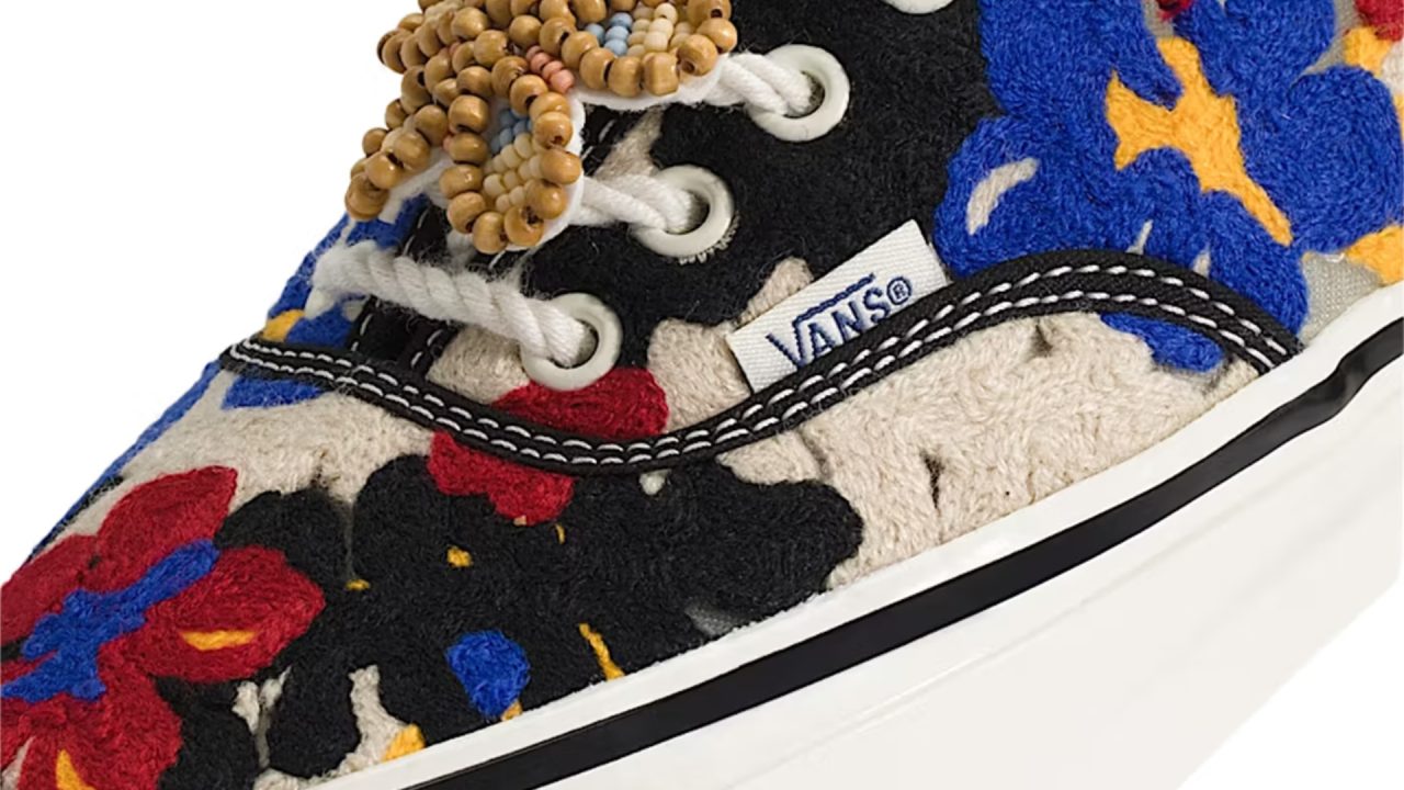 Vans resgata tênis da década de 60 e transforma visual com toque floral
