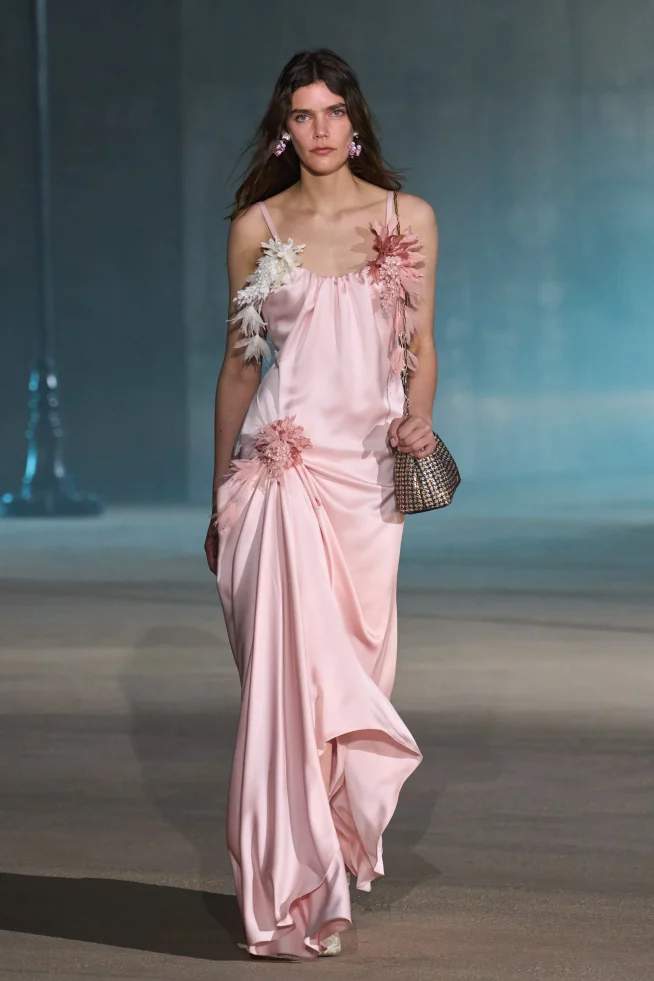 00005-christian-dior-resort-2027-credit-gorunway