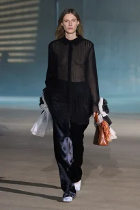 00006-christian-dior-resort-2027-credit-gorunway
