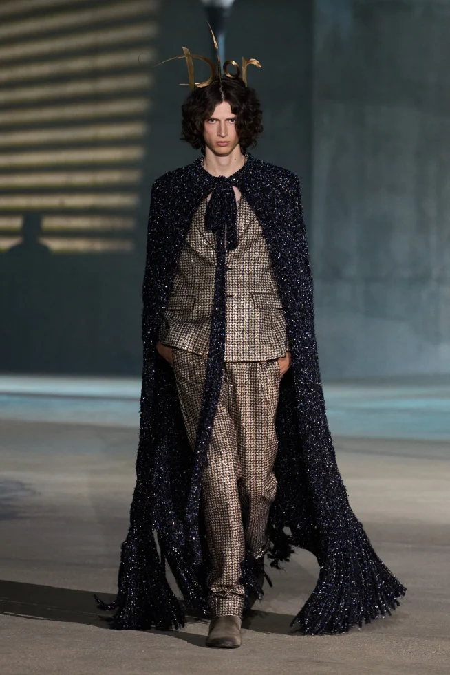 00016-christian-dior-resort-2027-credit-gorunway